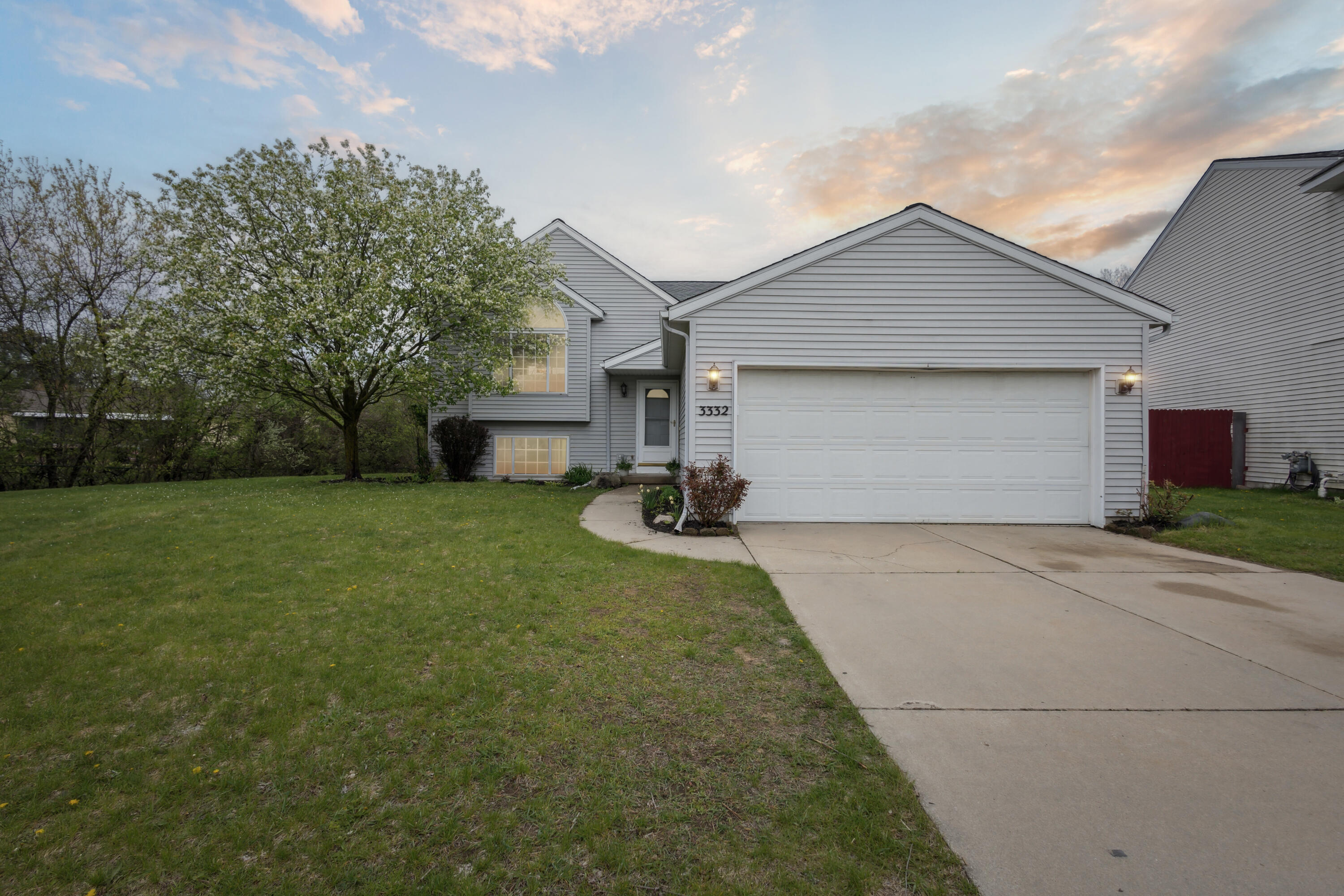 3332 Hampton Downs Drive SE
