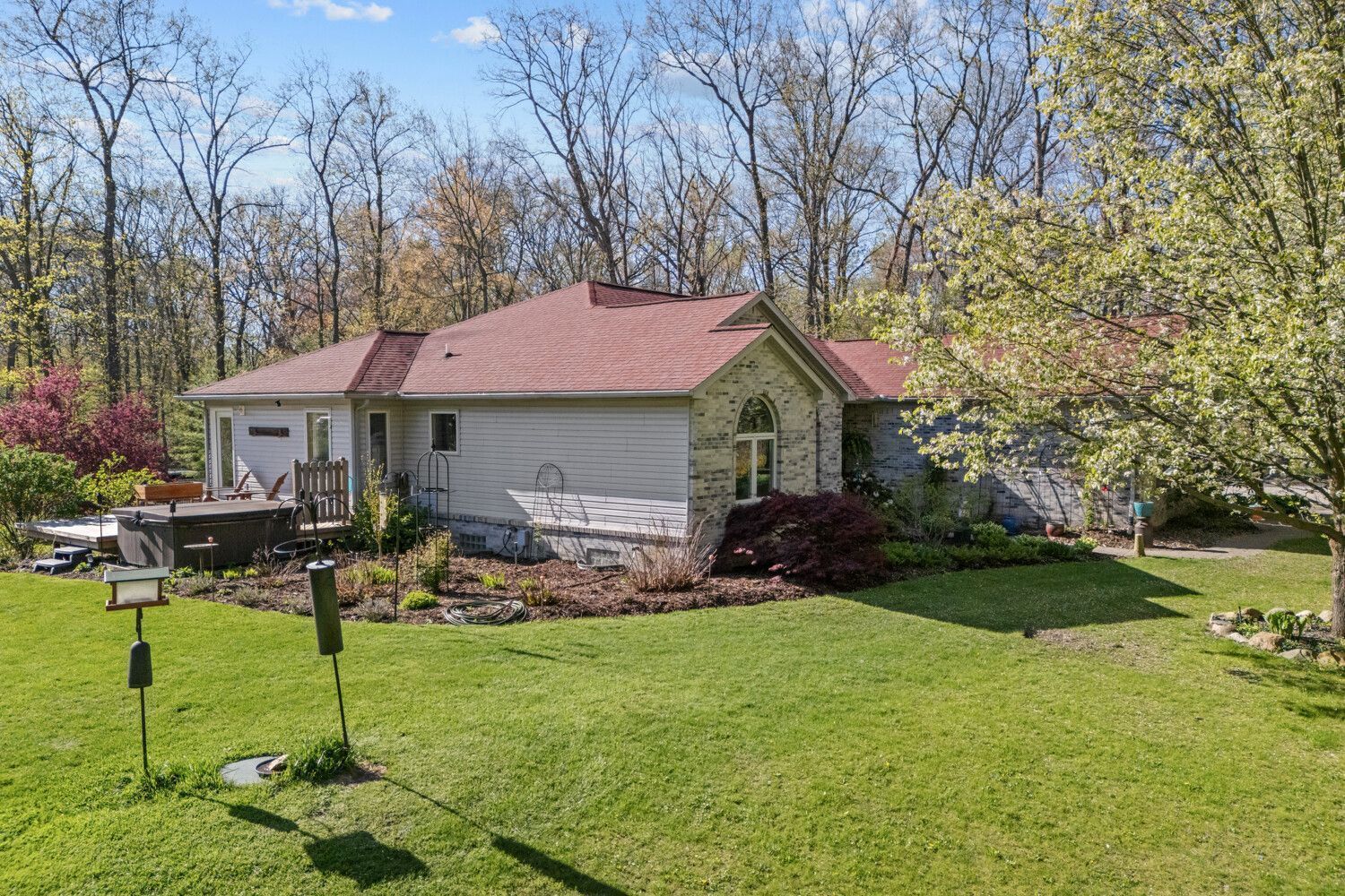 3370 BREEZEWOOD