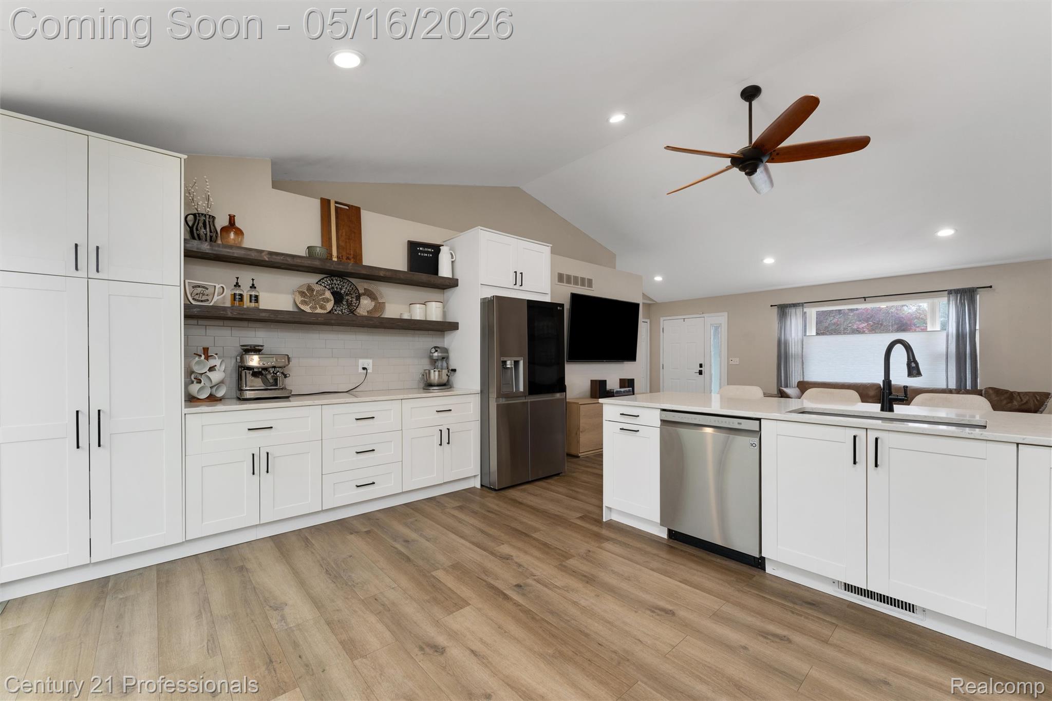 1203 Eason