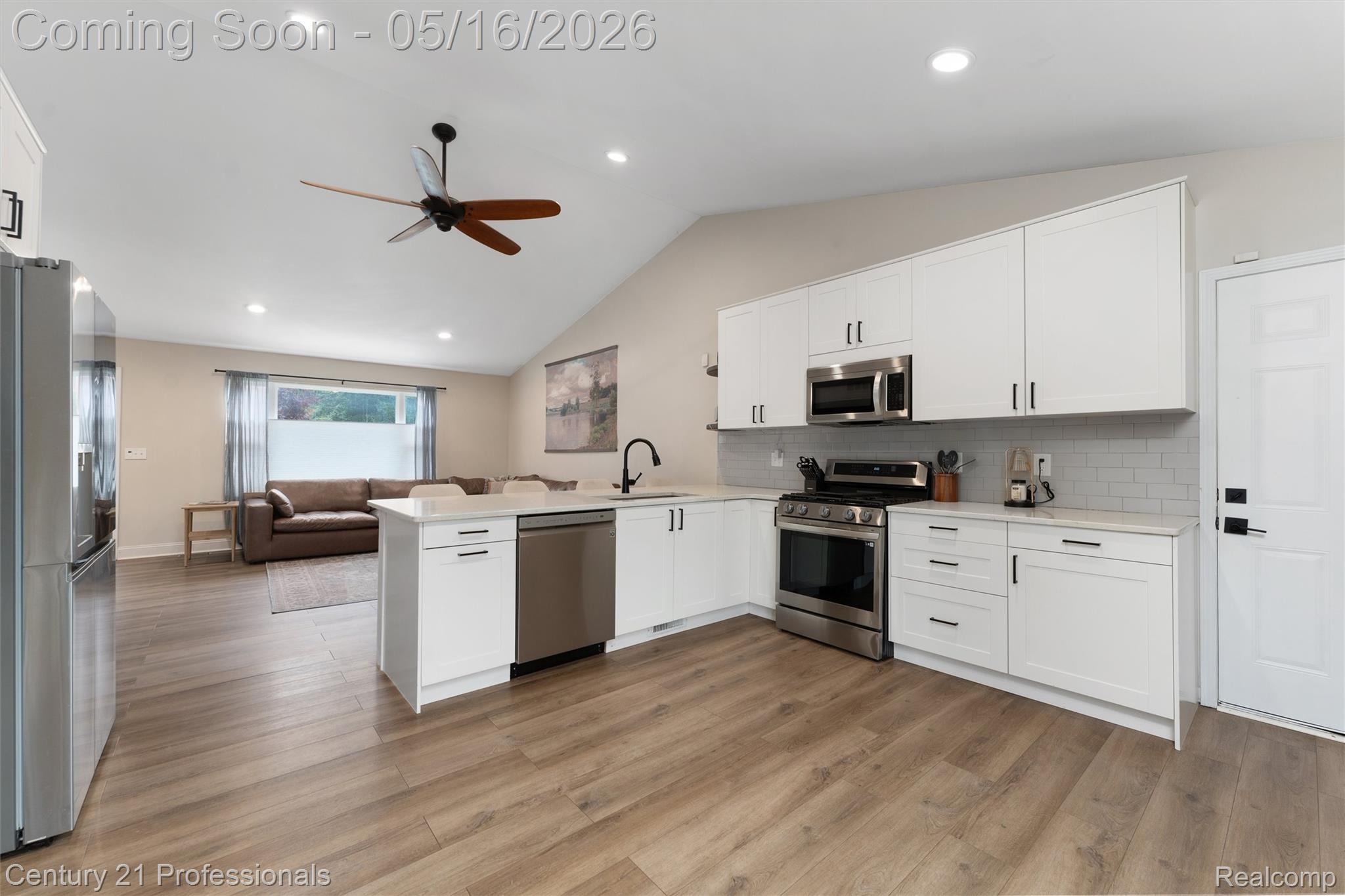 1203 Eason