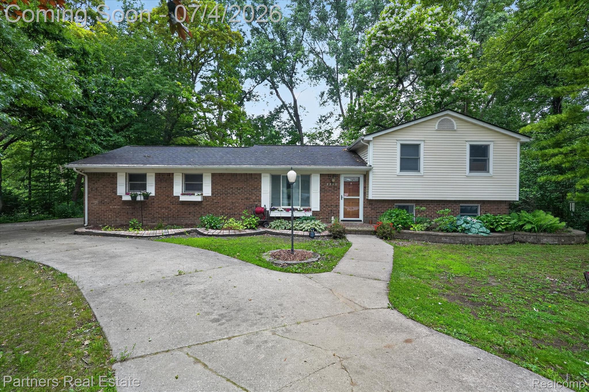 2500 Hubert Road