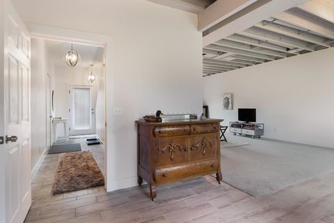 listing image 38
