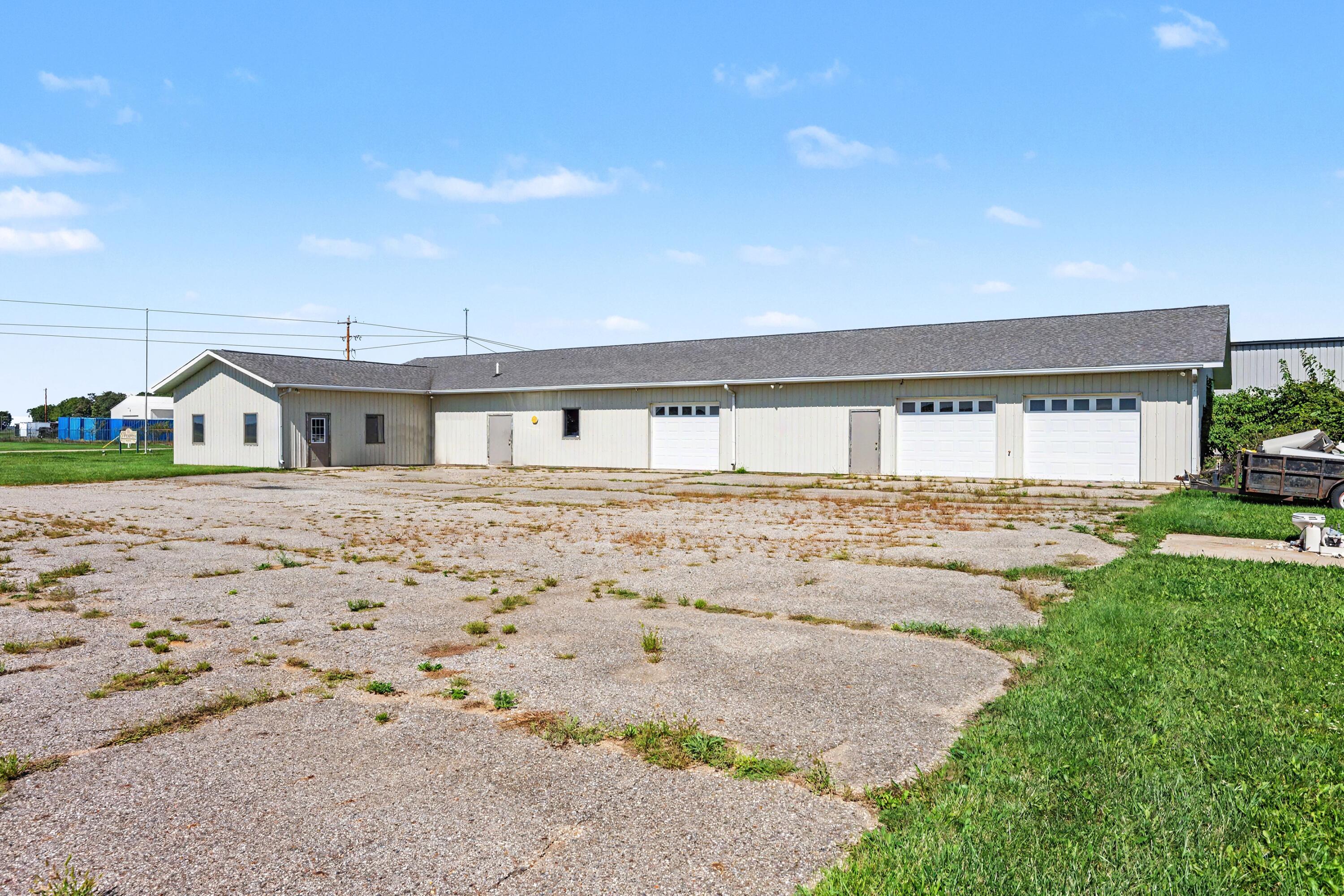 15675 Morris Industrial Drive