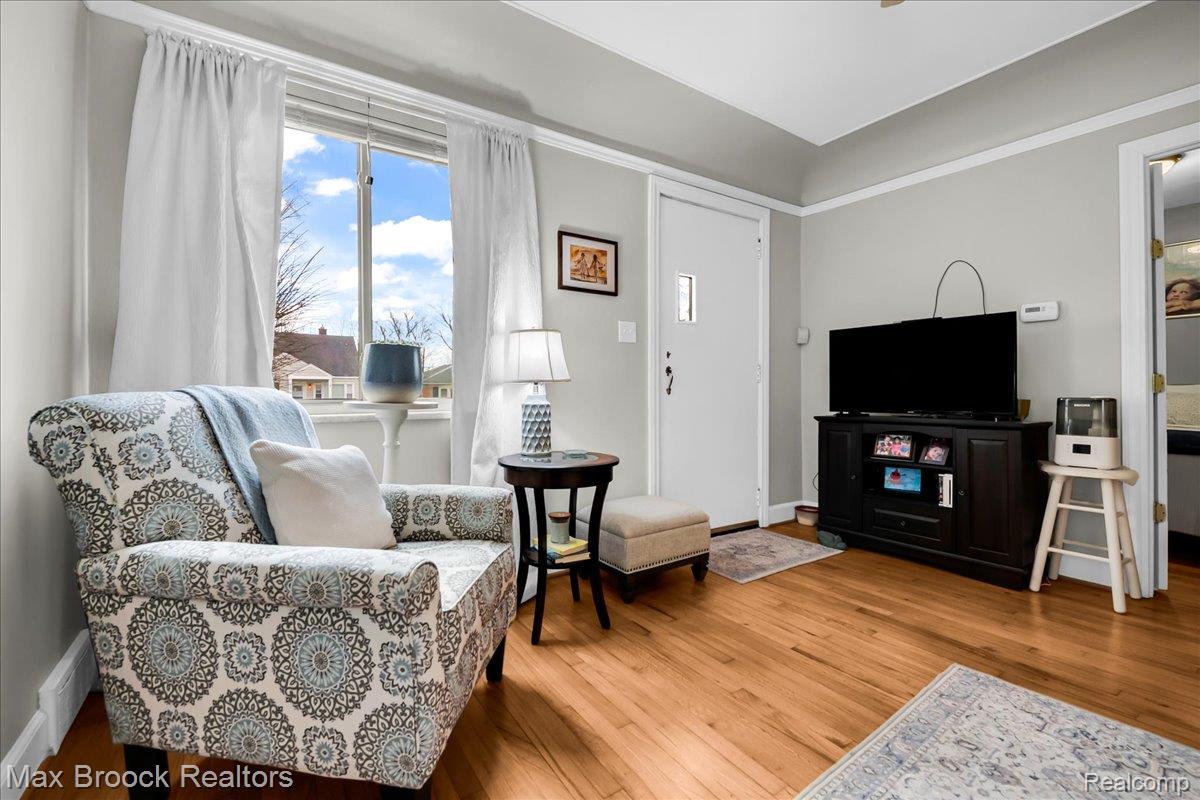 2208 Avondale Street