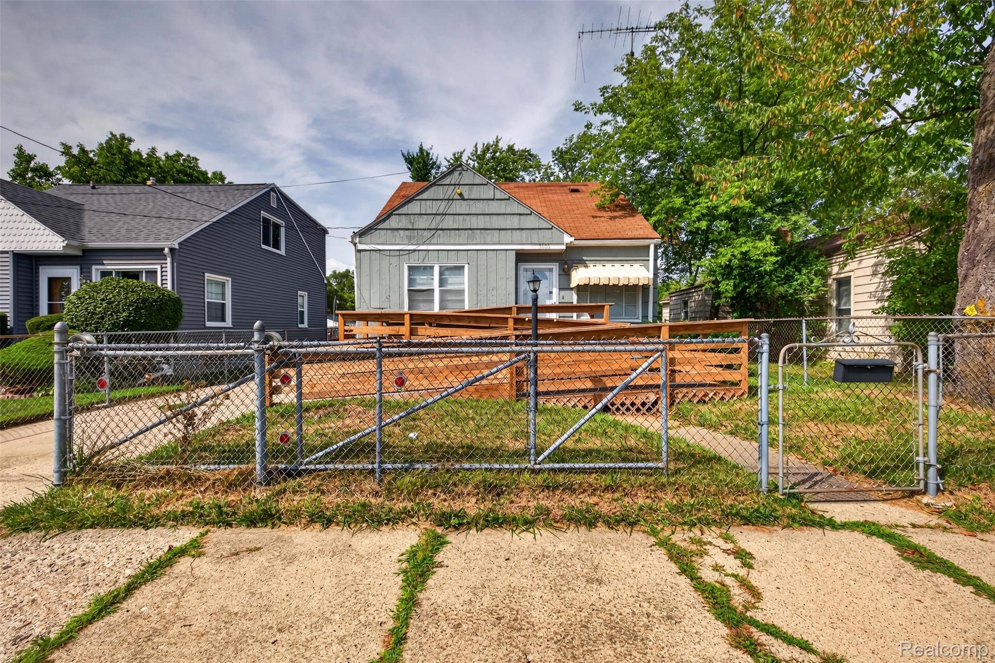 3806 Herrick Street