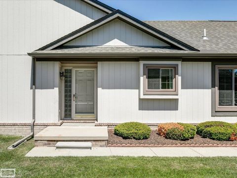 13407 Highland Circle Sterling Heights City Macomb MI 48312