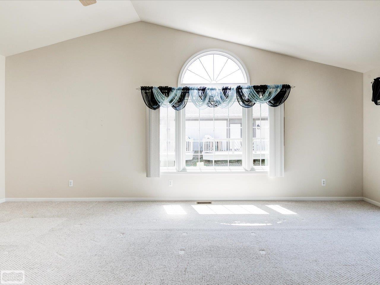 13407 Highland Circle