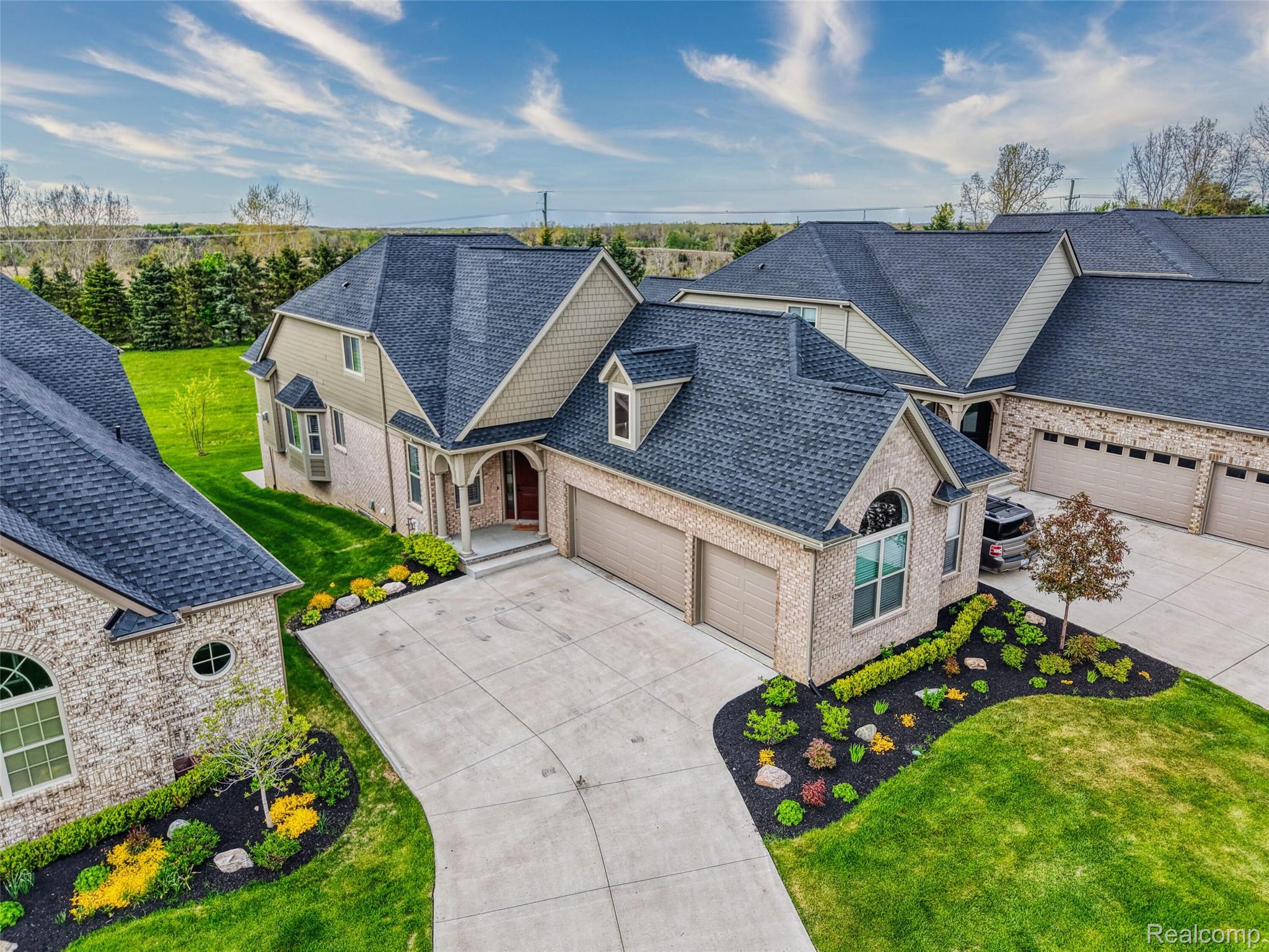 8250 Stoney Creek Drive