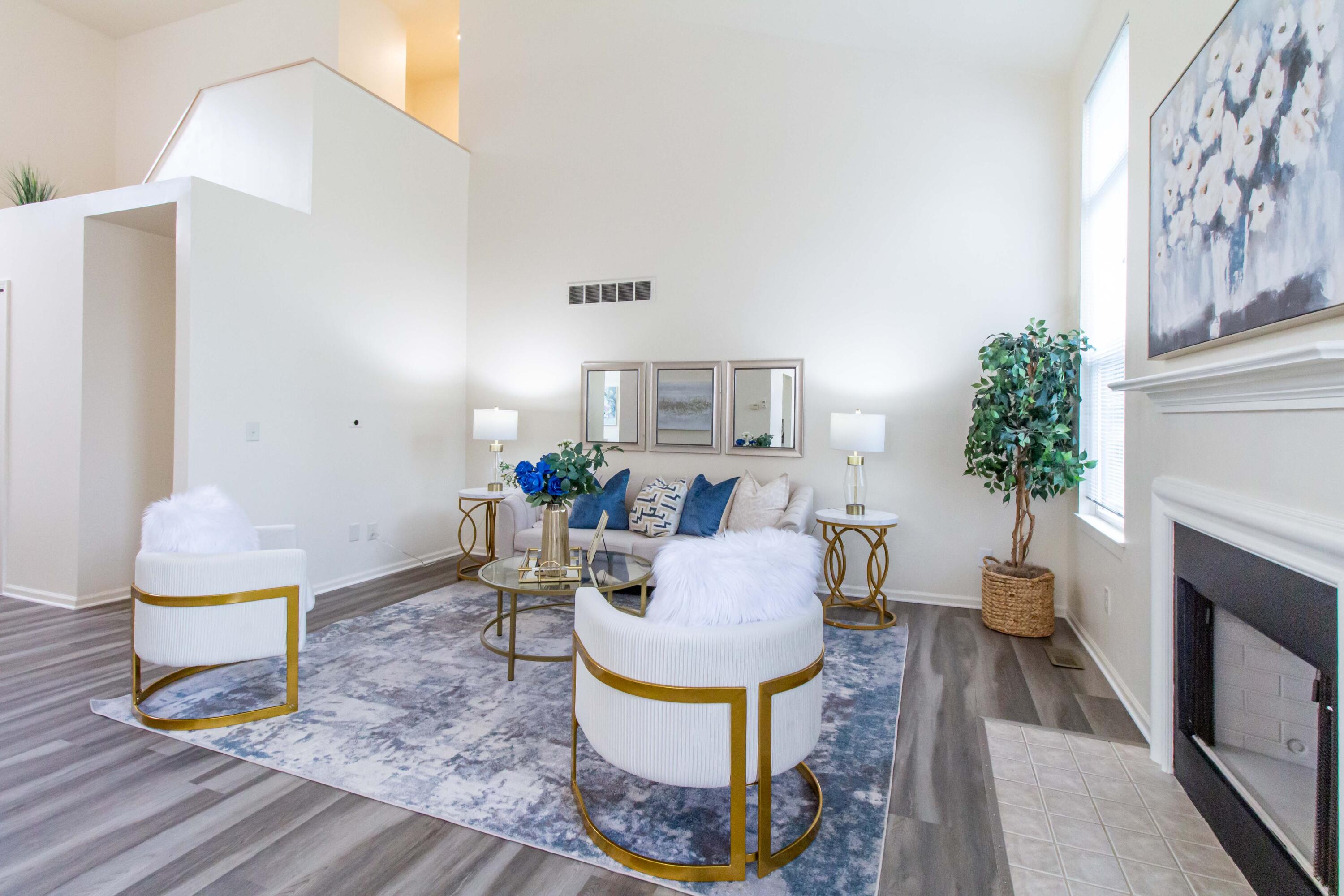 3205 Aldwych Circle