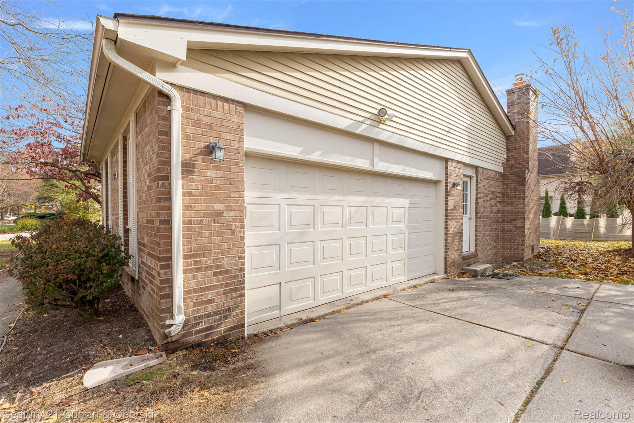 37829 Stableview Drive