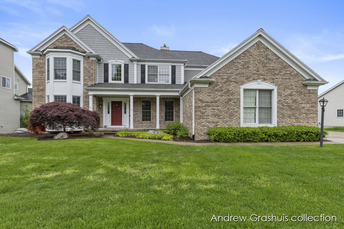 7326 Royal Ridge SE