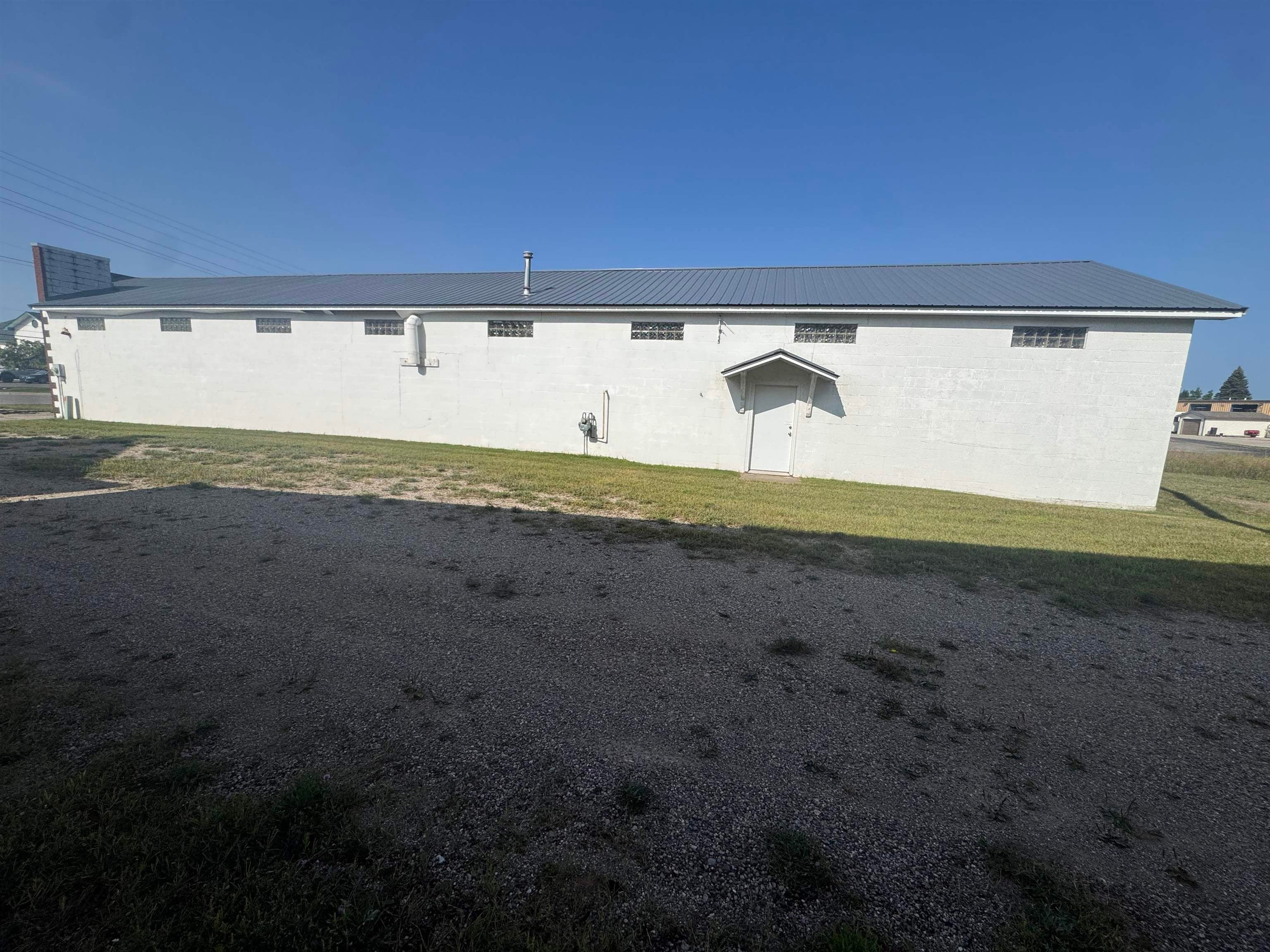1075 S Wisconsin