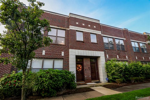 Photo of 52 W Bethune Street, Detroit City, MI 48202 (MLS # 20261069944)