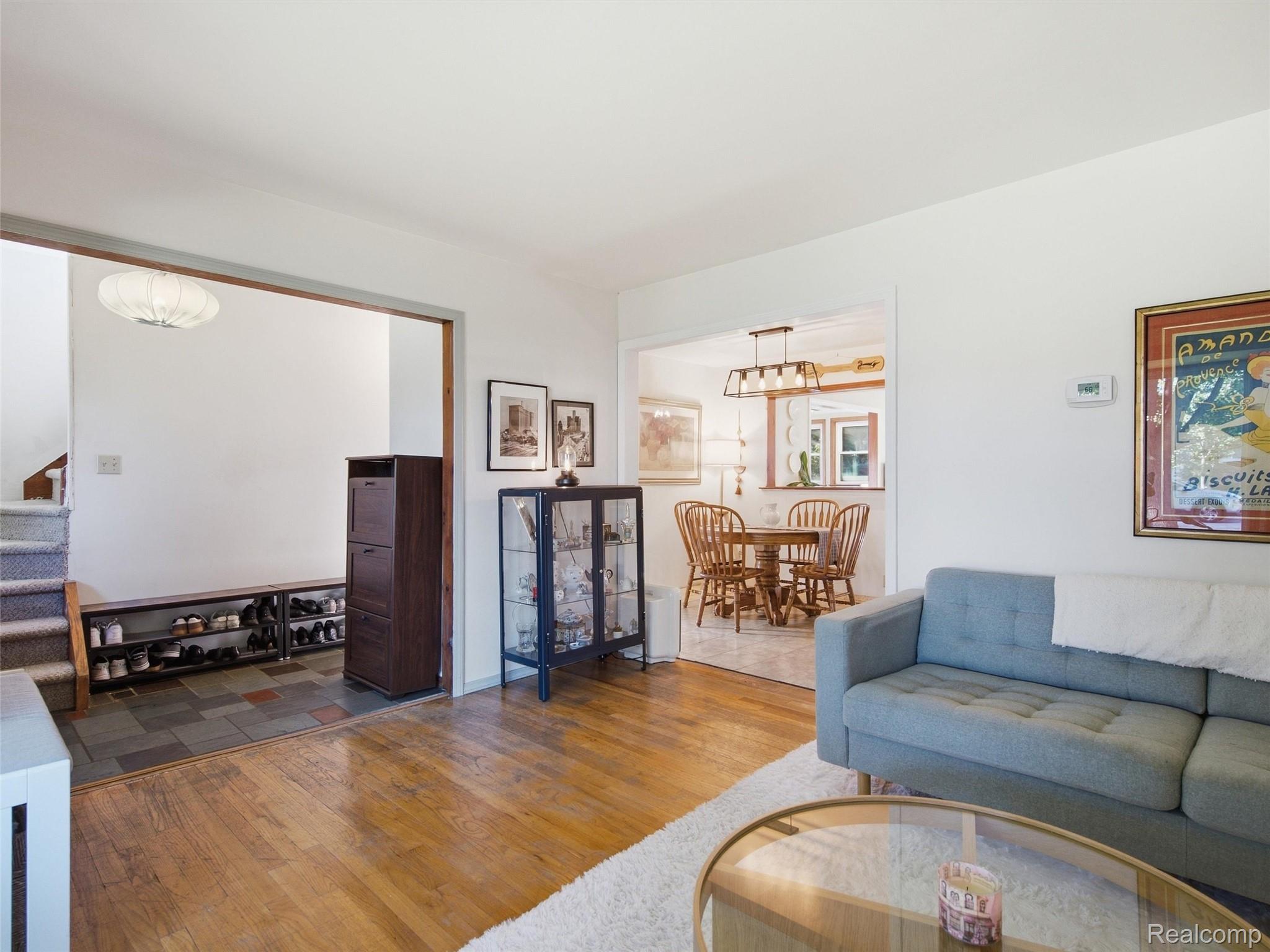1405 W Elmwood Avenue