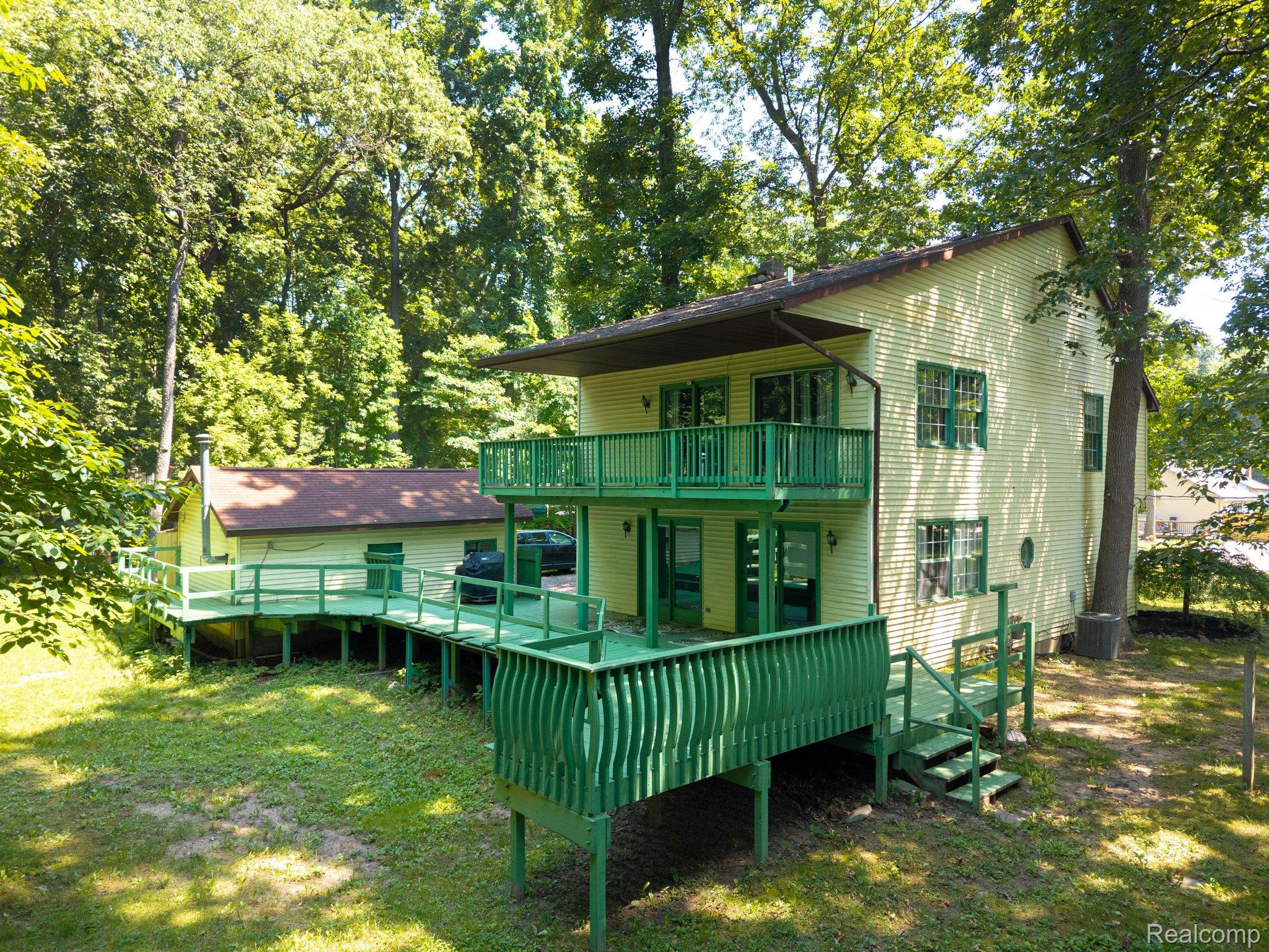 4725 HICKORY Drive
