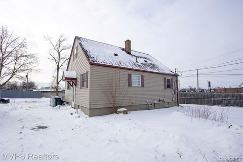 Tiny photo for 1107 E Muir Avenue, Hazel Park City, MI 48030 (MLS # 20261006107)