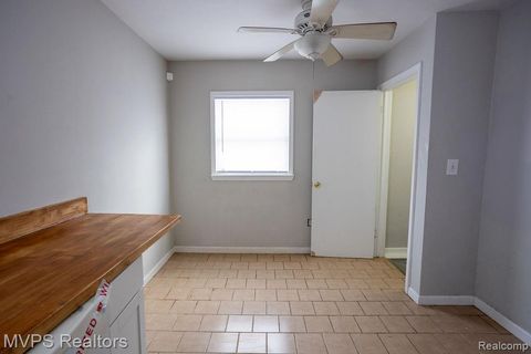 Tiny photo for 1107 E Muir Avenue, Hazel Park City, MI 48030 (MLS # 20261006107)