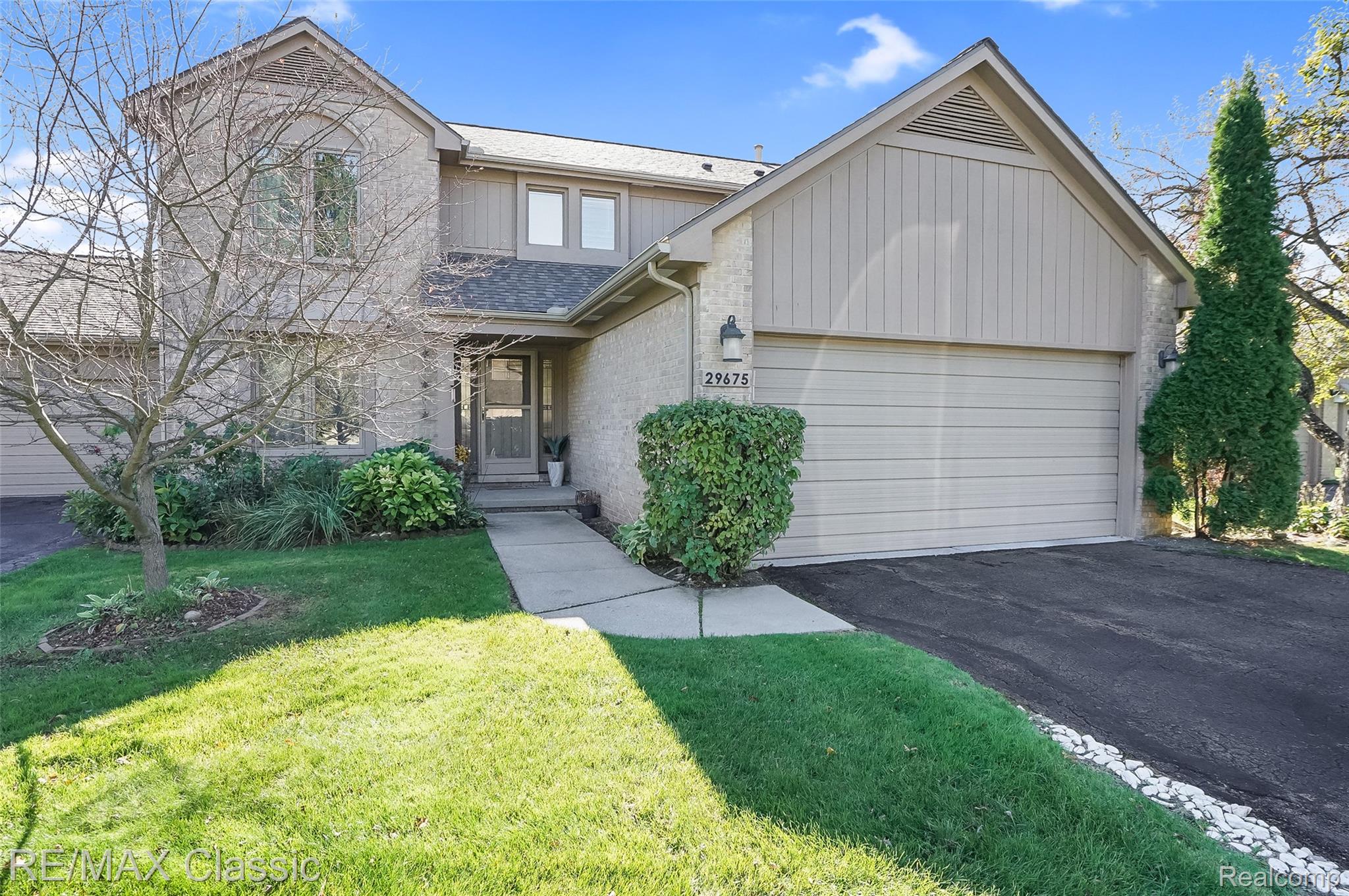 29675 Vista Court