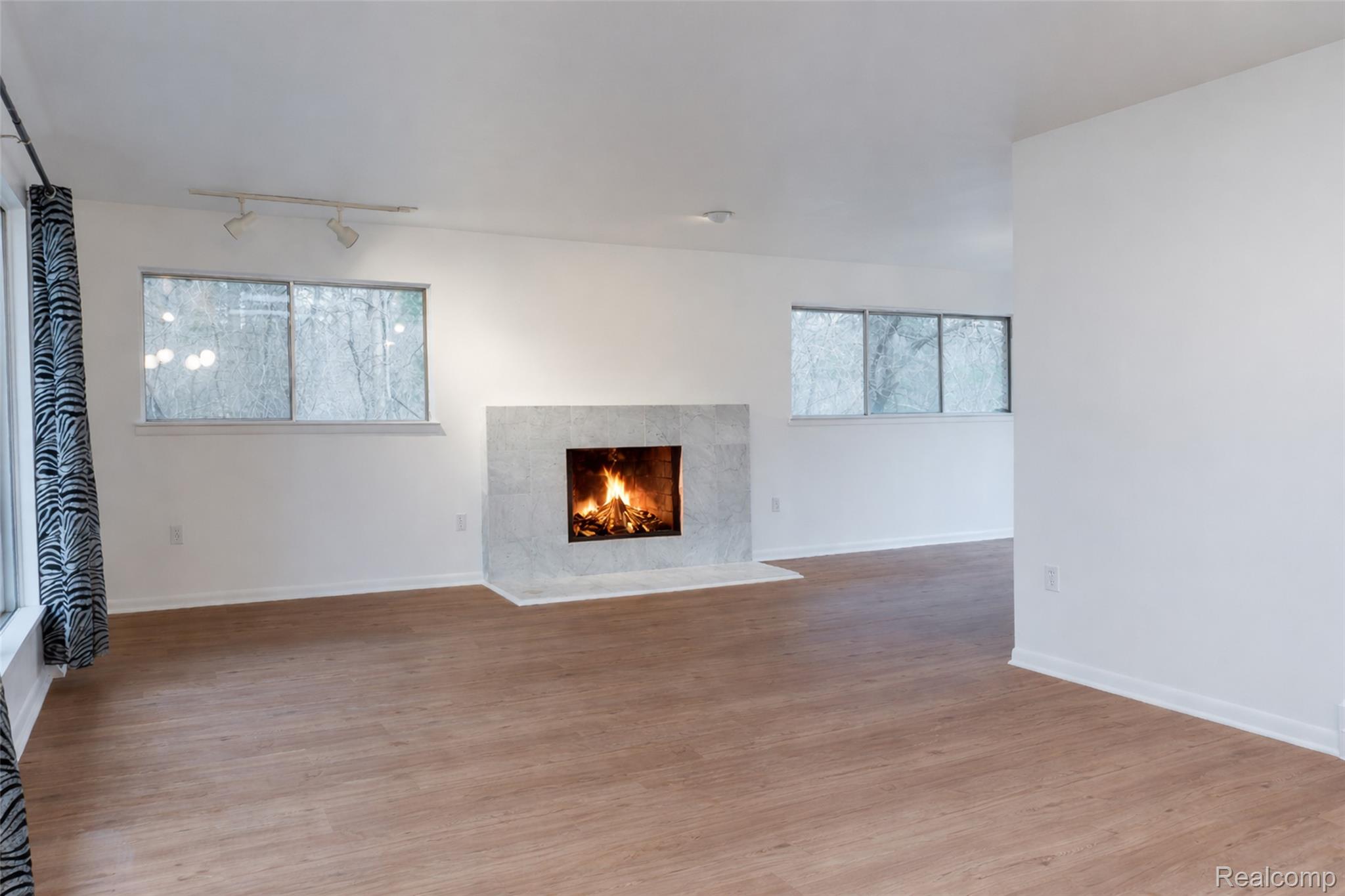 30540 N Greenbriar Road