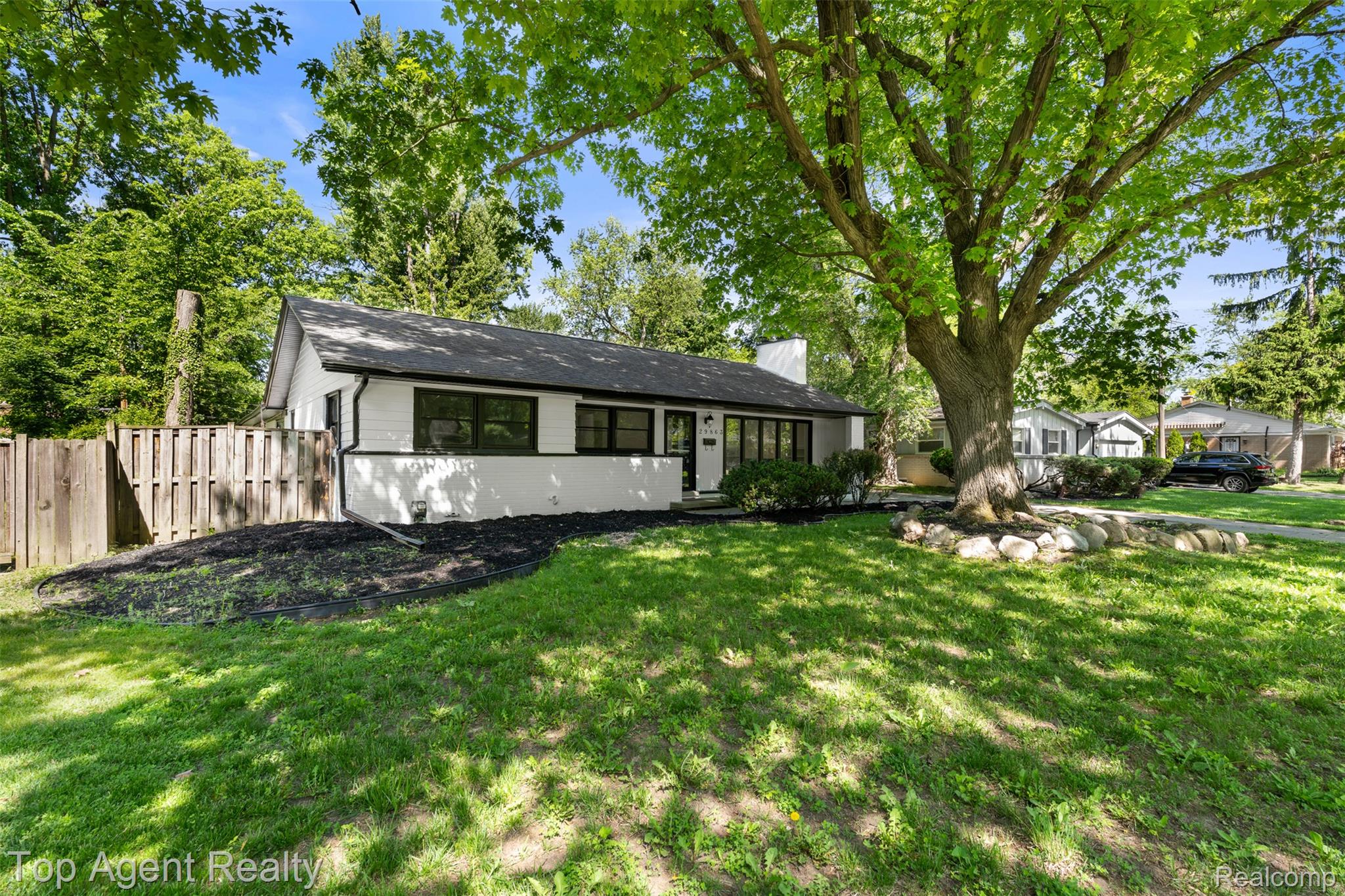 29863 Fall River Road