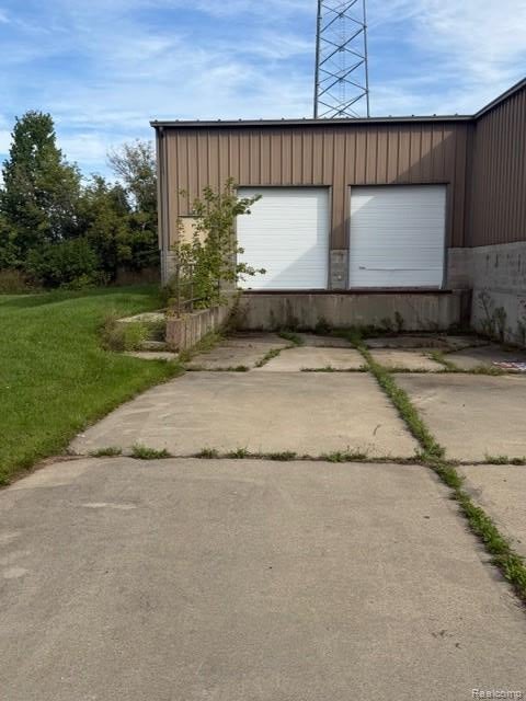 352 County Center Street