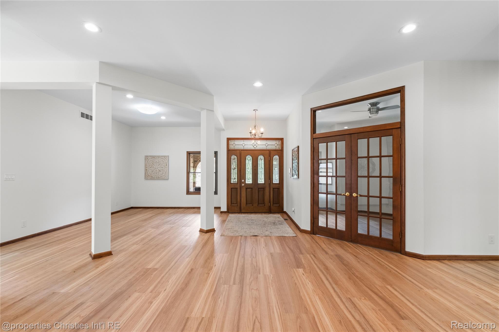 4468 Lyndon Lane