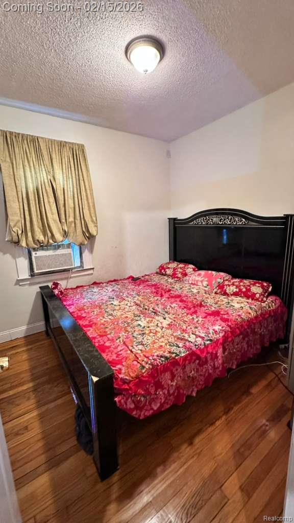 2393 Botsford Street