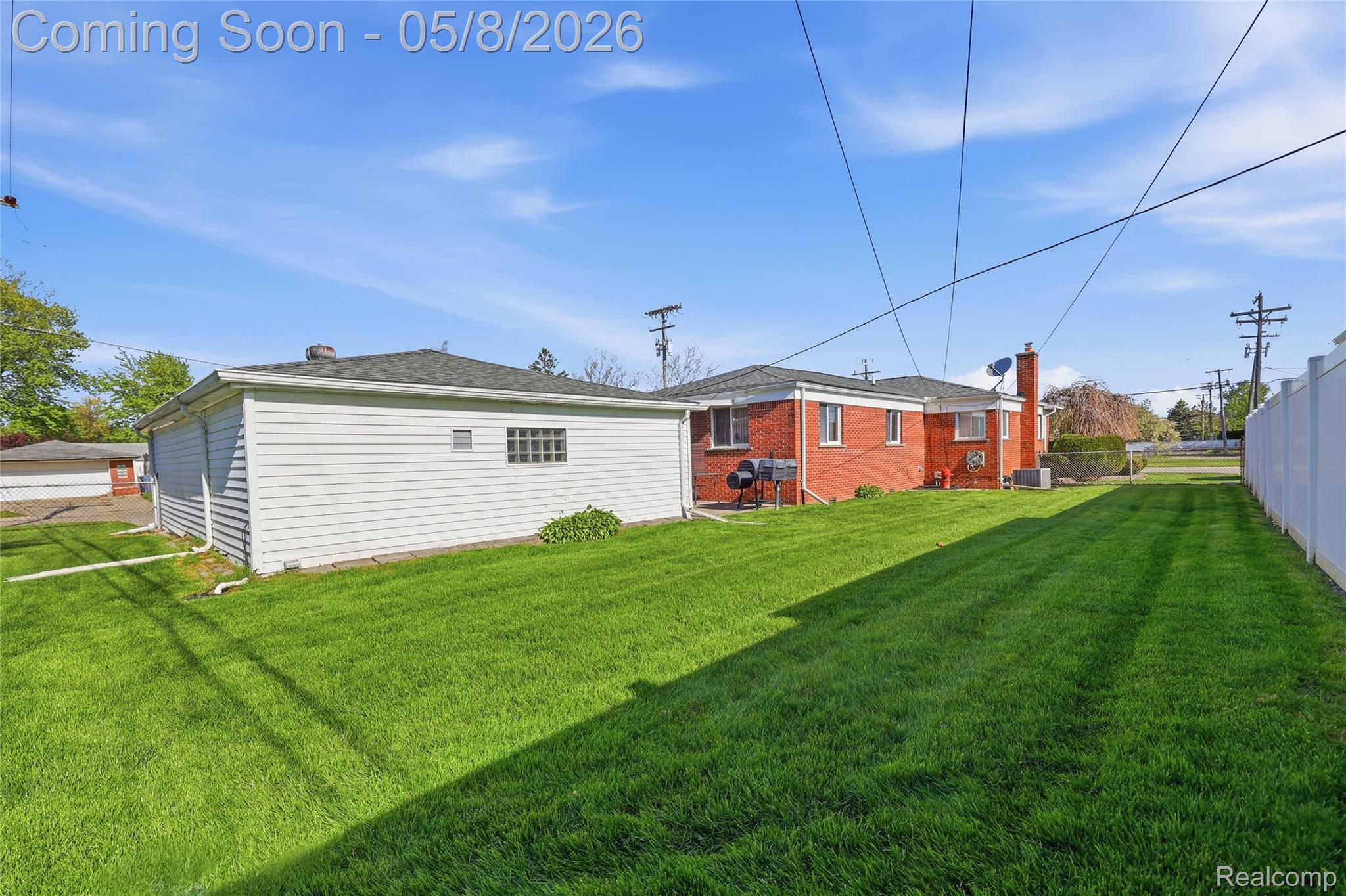 13412 Common Road