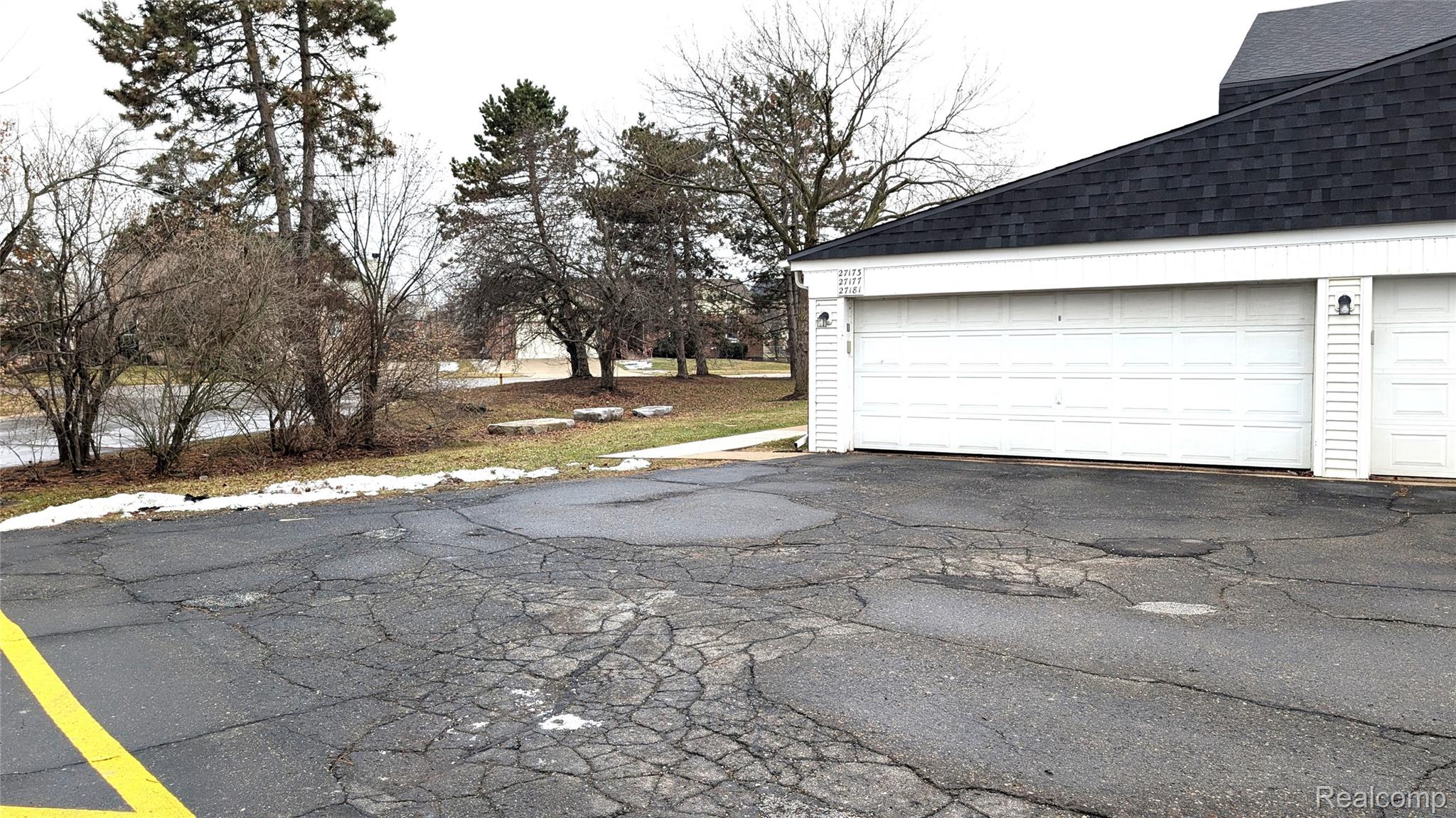 27181 Winchester Street