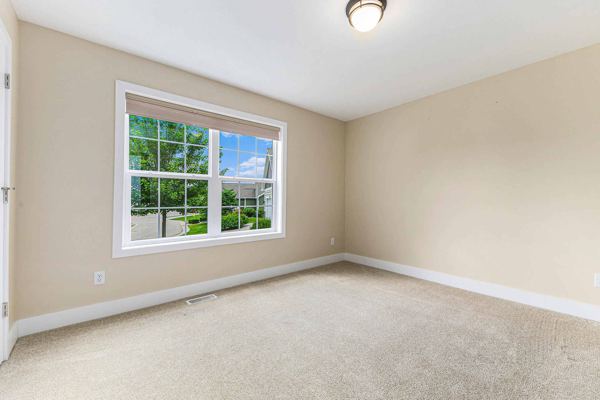 Richland Township, Michigan 49083, United States, 2 Bedrooms Bedrooms, ,2 BathroomsBathrooms,Residential,Active,159768