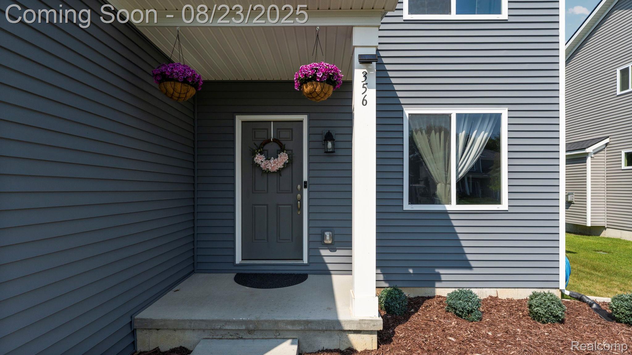 356 E Hidden River E