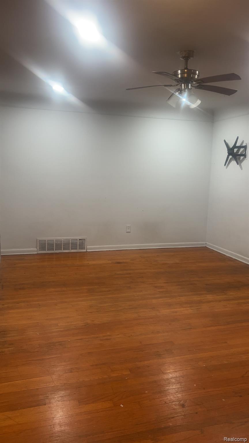 6921 Abington Avenue