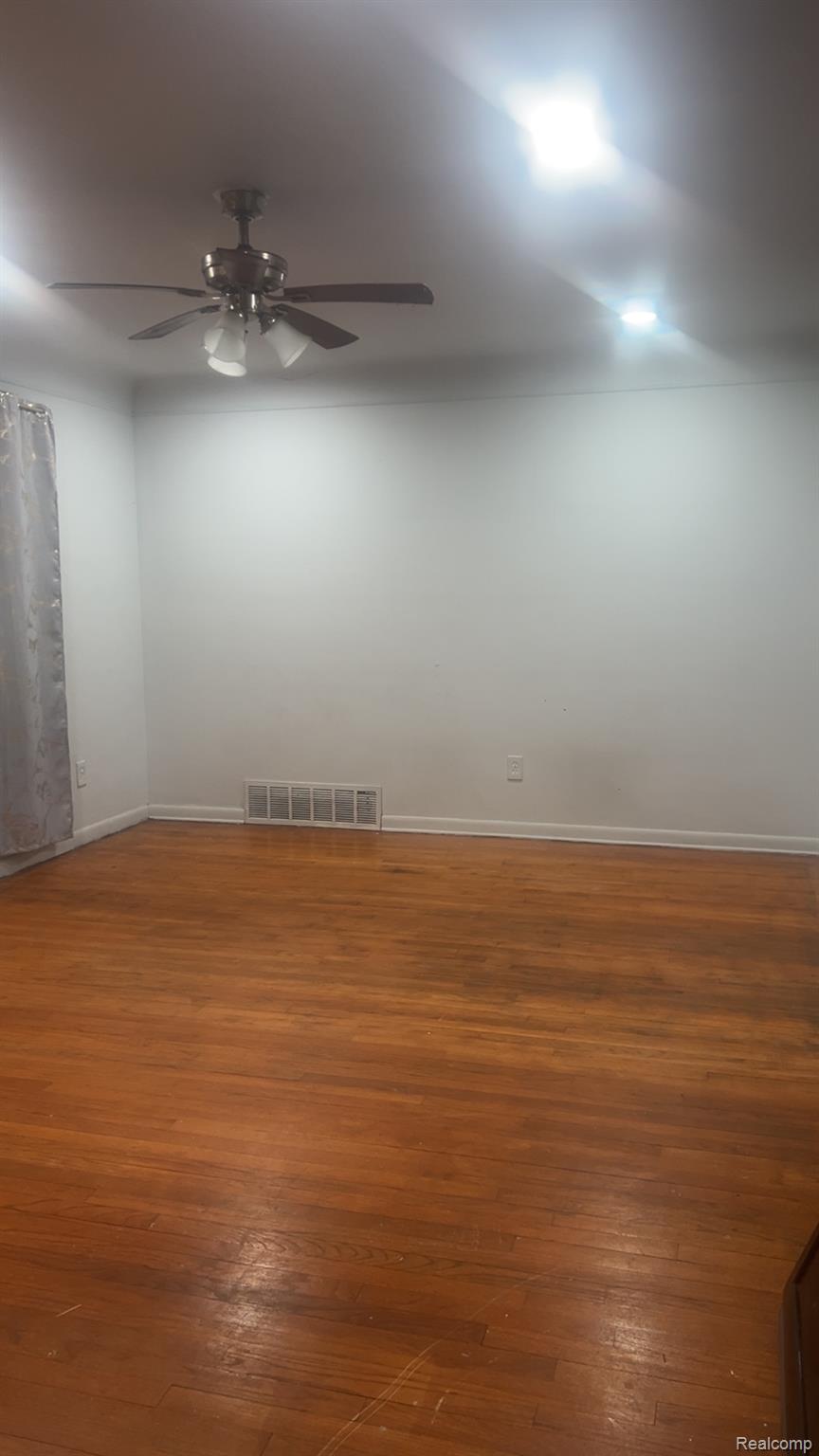 6921 Abington Avenue