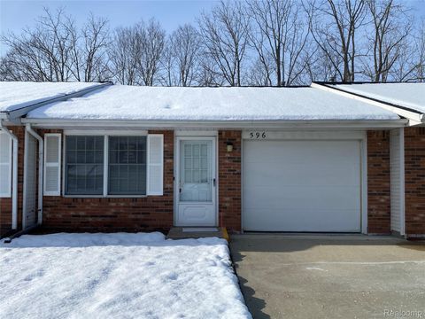 596 Yorkshire Sq. Square 23 Milan City MI 48160