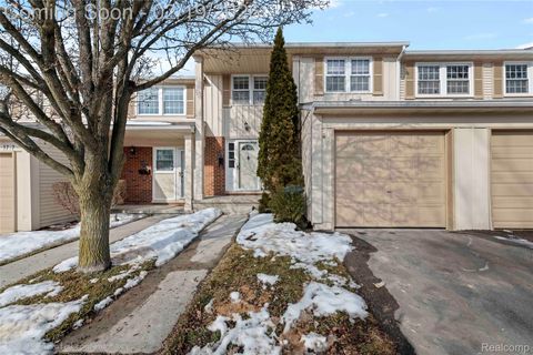 1719 Brentwood Drive Troy City MI 48098