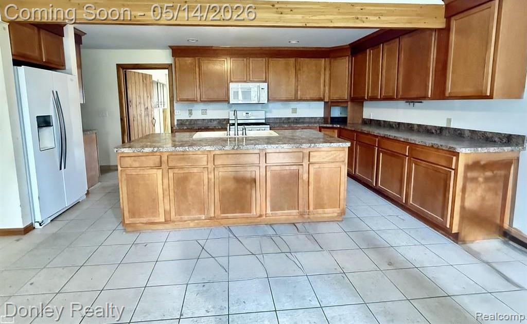 7285 Mayville Road