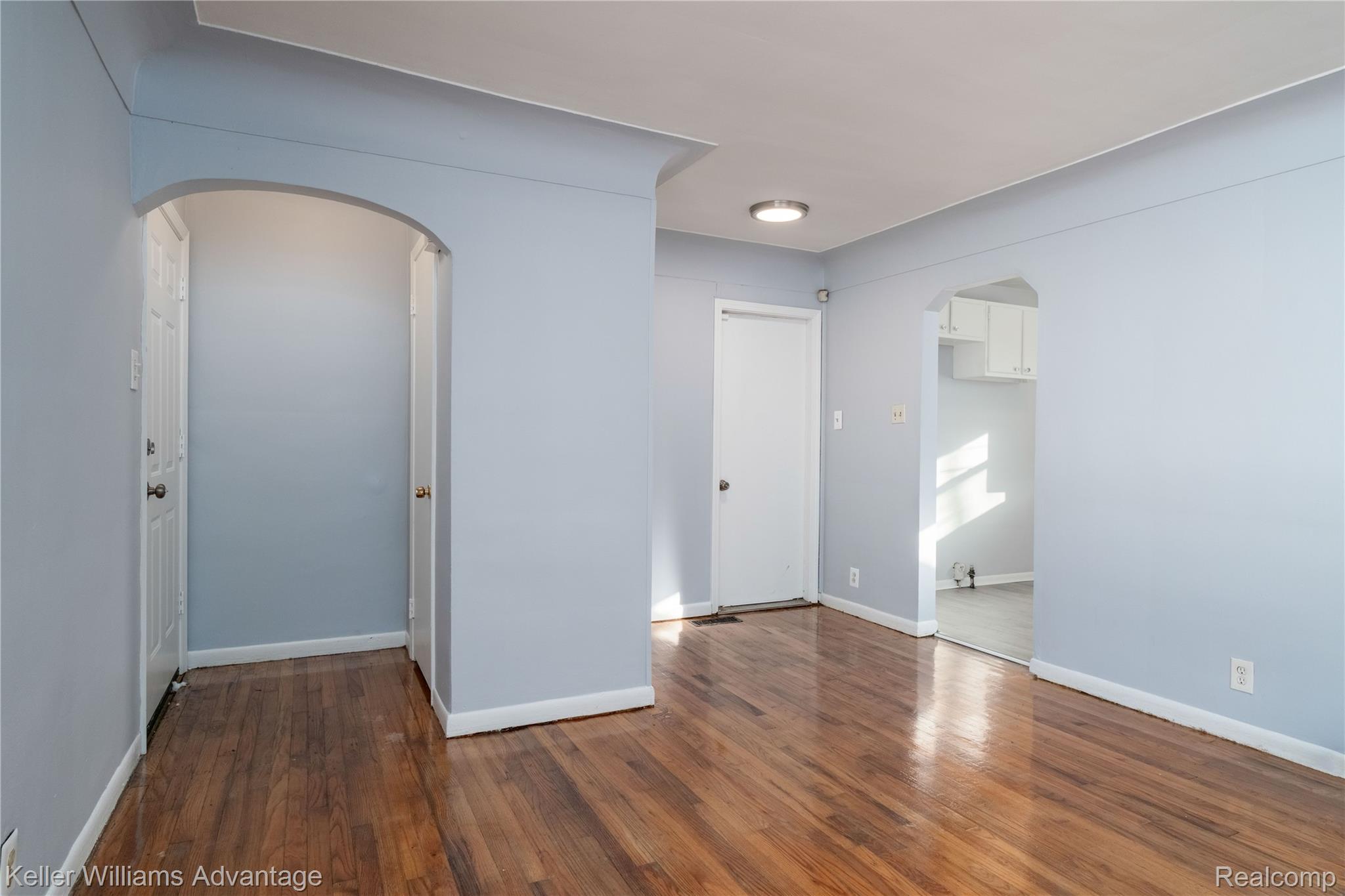 13138 Couwlier Avenue