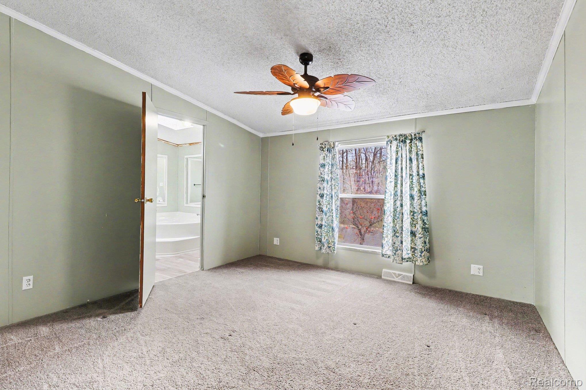 2515 Shakespeare Lane