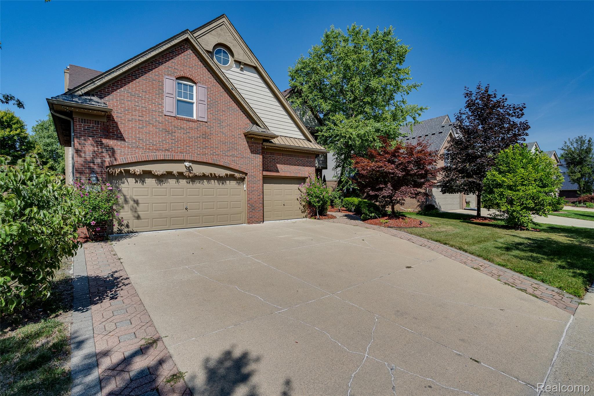 17021 Algonquin Drive