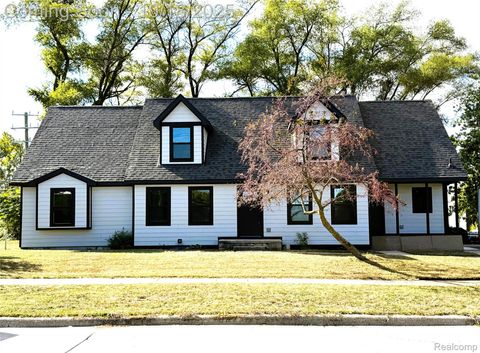 21433 Westview Avenue Ferndale City MI 48220