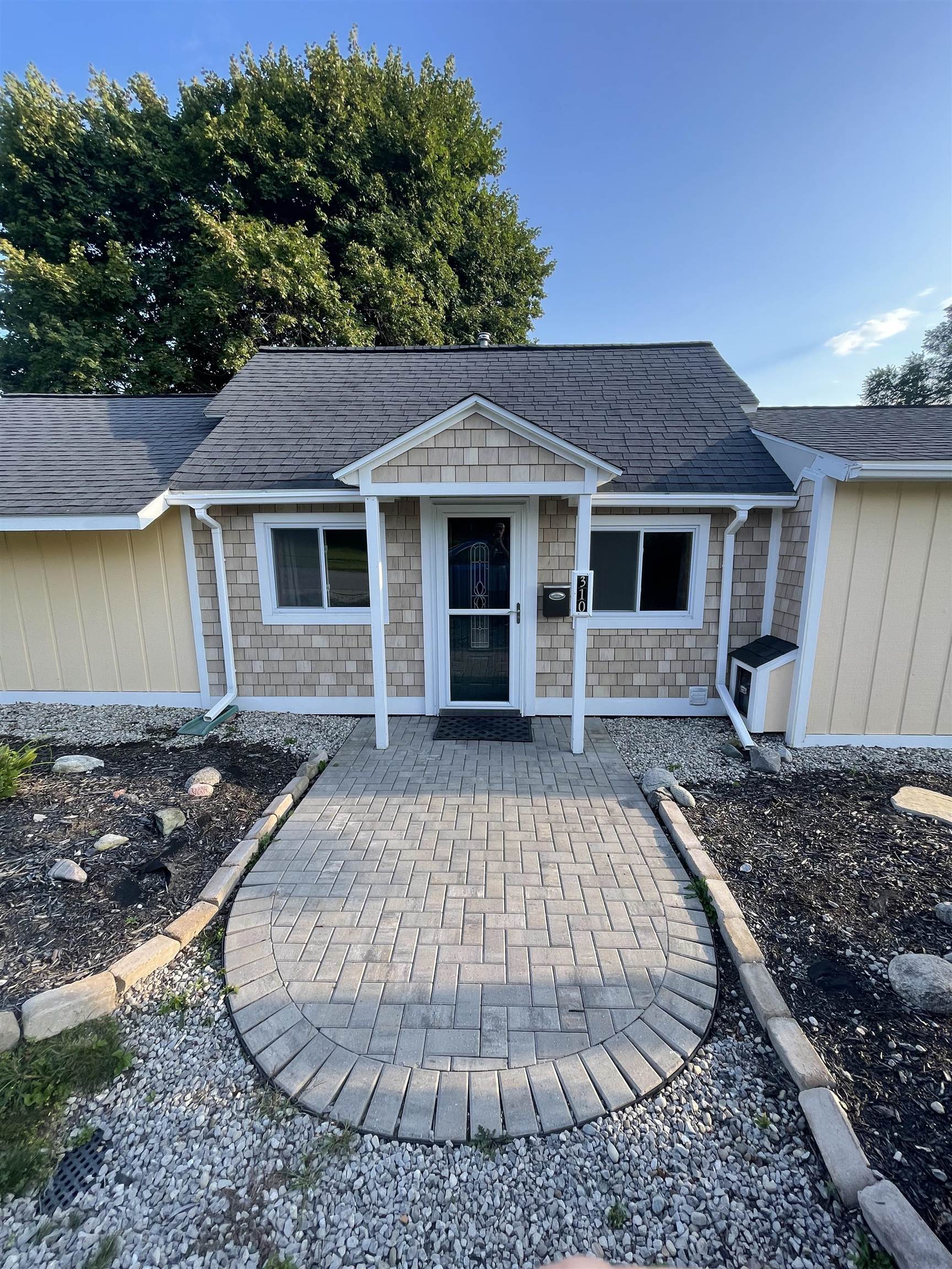 310 Groveland Street