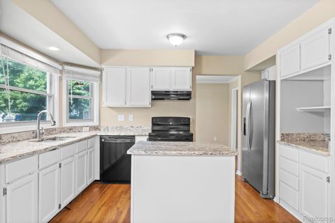 Tiny photo for 1709 Weyhill Drive, Wixom City, MI 48393 (MLS # 20251027543)