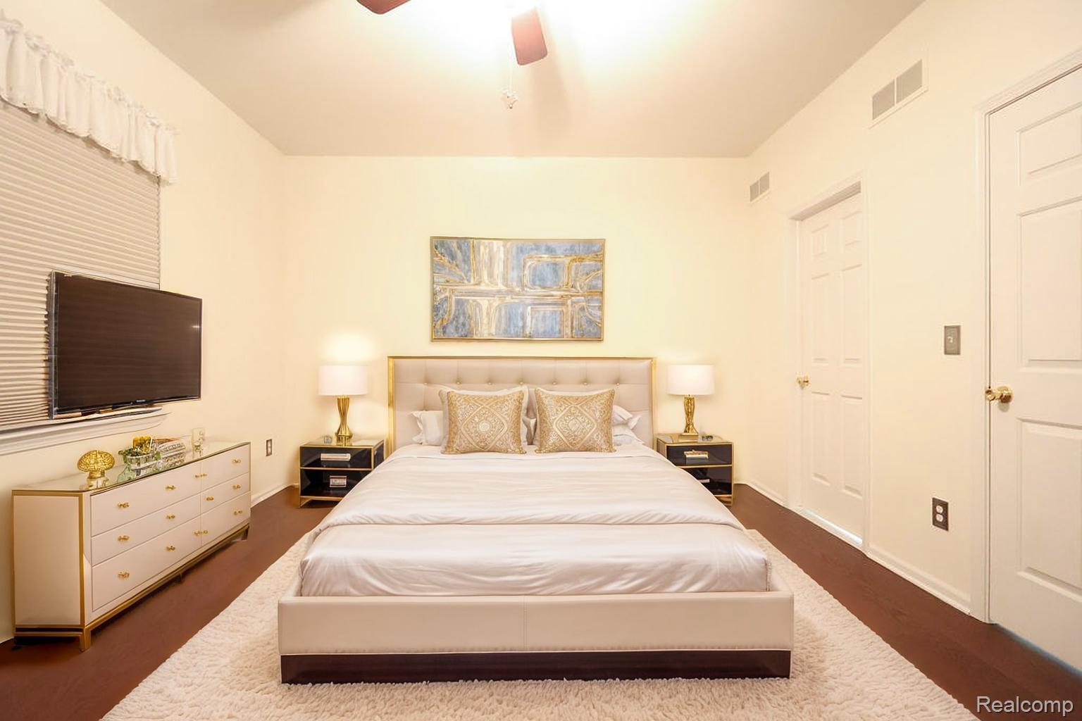 48608 Oak Bridge Drive