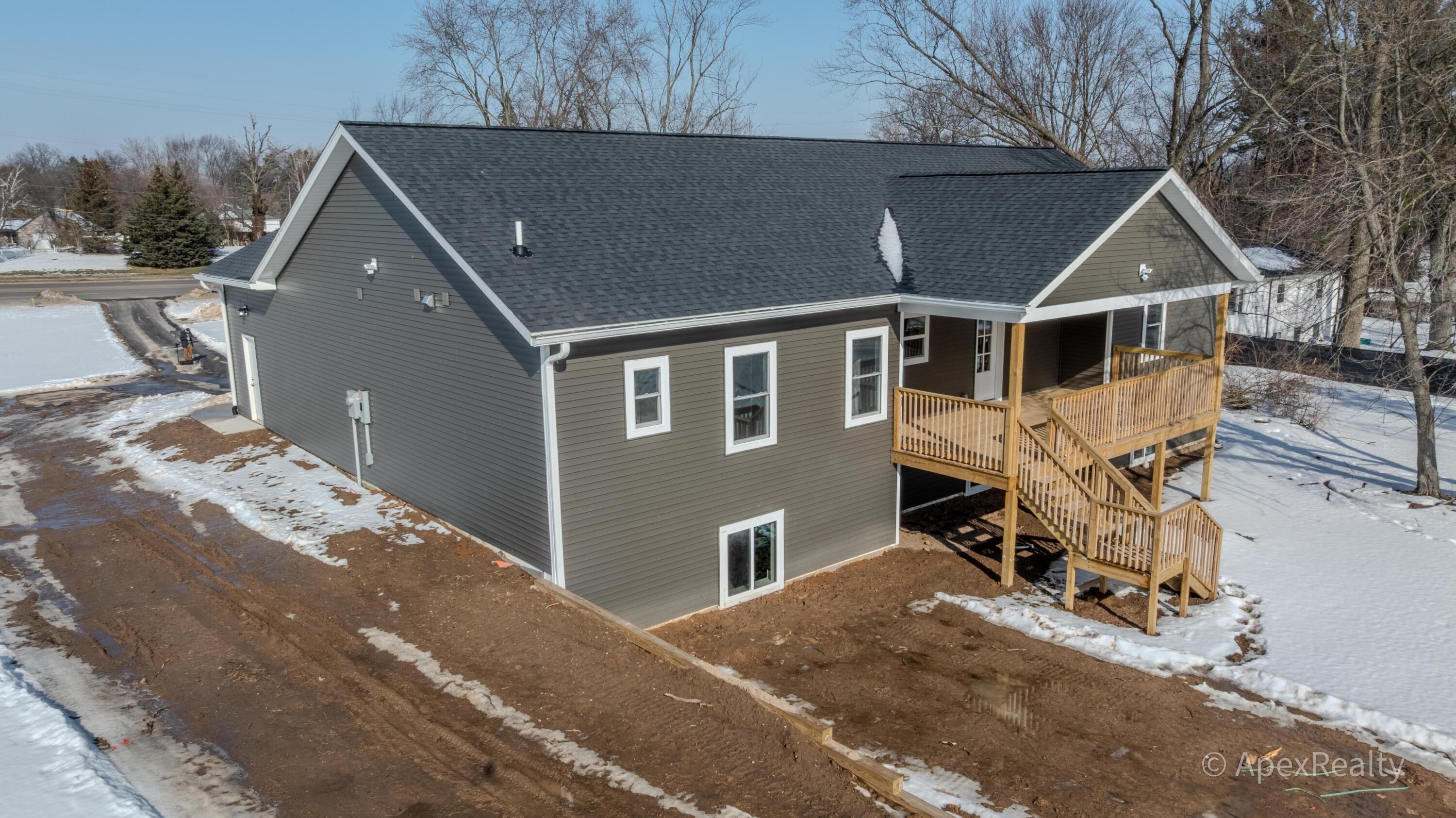 4010 Fulton Street E