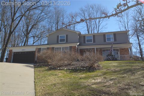 1811 Campus Court Rochester Hills City MI 48309