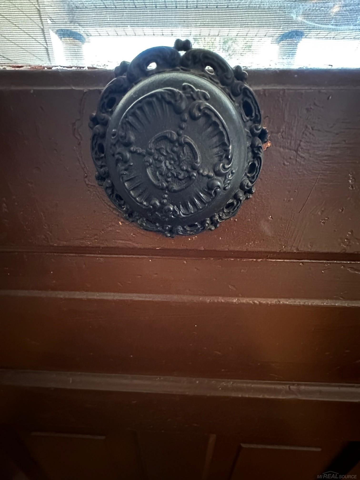 284 E Saint Clair Street