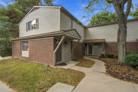 Photo for 29638 Farmbrook Villa Court