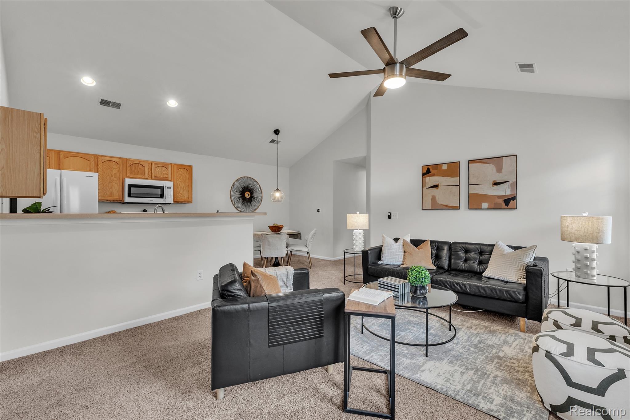 592 Olde English Circle