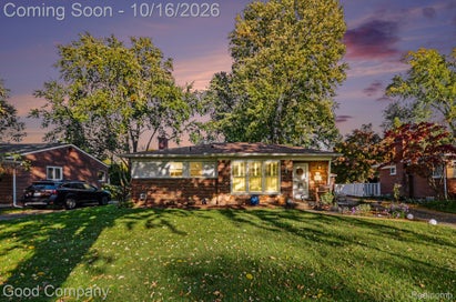 22766 Frederick Avenue Farmington City MI 48336