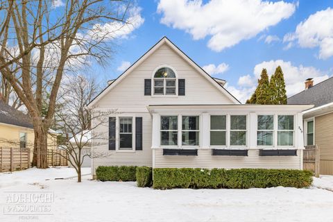 Tiny photo for 345 Roosevelt Place, Grosse Pointe City, MI 48230 (MLS # 58050199725)